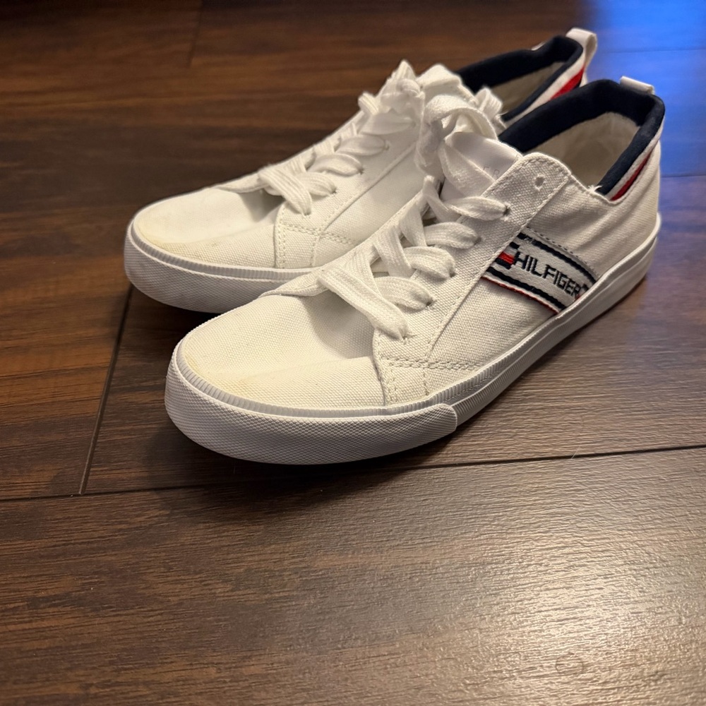 Tommy Hilfiger Womens White Canvas Sneakers